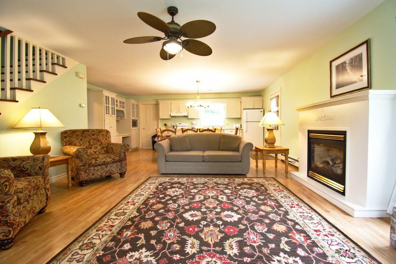 Lakeview Lodge And Cottages Cavendish Bagian luar foto